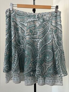 ✨ White House Black Market Flowy Layered Paisley Skirt | Shimmer + Sparkle | 12